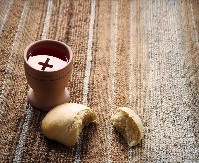 KAKO I KADA SE TREBA PRIČESTITI: Potrebna je priprema, a postoji jedno važno pravilo koje se odnosi na žene