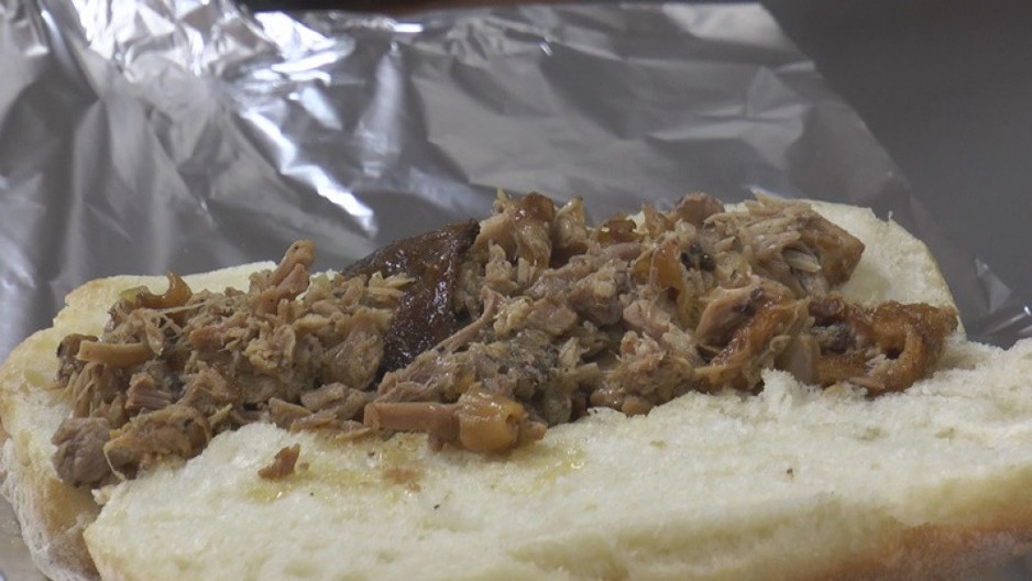 Ovo je giros na užički način: Ere osmislile poseban specijalitet, evo o čemu je reč