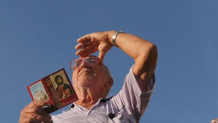 POGAĐA PROGNOZU STO POSTO Užičko selo Buar ima svog ličnog meteorologa, Radetu veruju i obožavaju ga svi meštani (FOTO)