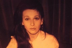 Provela detinjstvo u najvećoj bedi: Ovo je teška životna priča Zorice Brunclik!