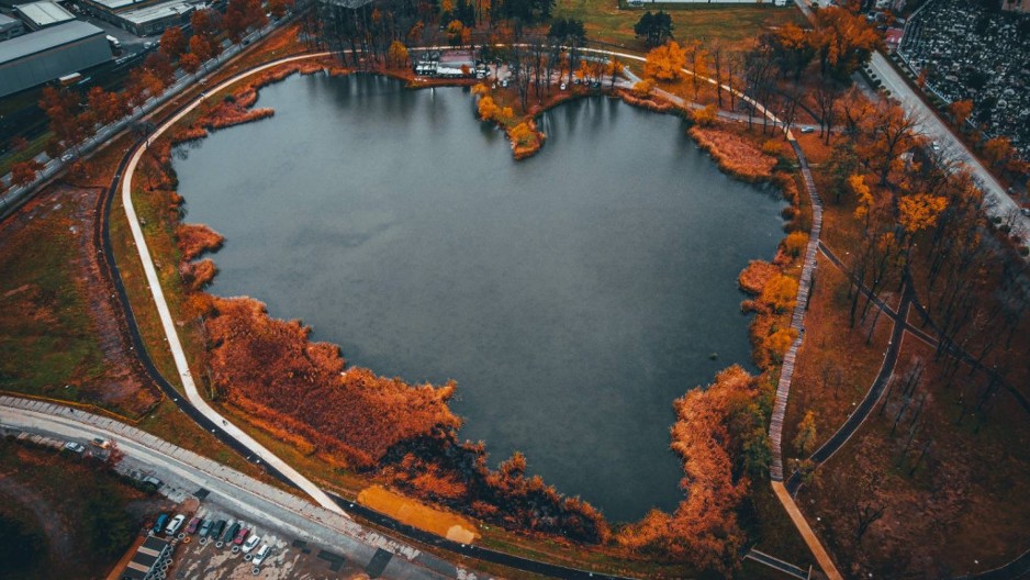 SRBI NE ZNAJU DA NAŠA ZEMLJA IMA JEDINSTVENO JEZERO U OBLIKU SRCA: Turistička je atrakcija, evo gde se nalazi! FOTO