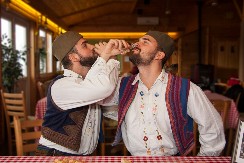 SVAKA ĆAST Srpskim rakijama 18 medalja na takmičenju u Briselu