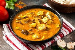 DA UŽIVATE U SVAKOM ZALOGAJU Posni gulaš od šampinjona, FENOMENALNOG ukusa, a sprema se za čas