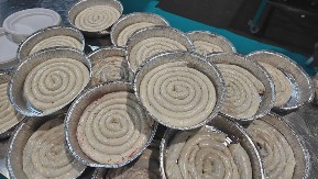 SAMO ŠTANCUJE Braća blizanci Predrag i Nenad osmislili mašinu koja pravi bureke, sve sastojke dozira u gram i radi sve na dugme (FOTO)