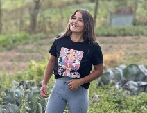 TAMARA JE ŽENA ZMAJ Ima sedmoro dece i oko 40 goveda, a izgleda kao model, svojim životom na selu zadivila ceo region! (FOTO)