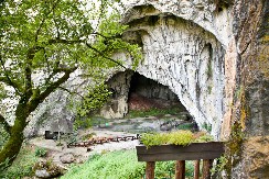 IDEALNO ZA PRAZNIKE Stopića pećina, atrakcija koju ne smete zaobići ako dođete na Zlatibor (FOTO)