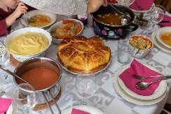 Jedan sastojak u česnicu nemojte da stavljate: Etnolog objasnio kako se pravilno sprema, dotakao se i pečenice