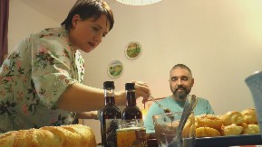 Rođeni Beograđani velegrad zamenili selom podno Jelice: Đurđica i Momčilo pokazuju da je život lep i u malim sredinima -želeli smo da nam isped kuće pogled puca u daljinu