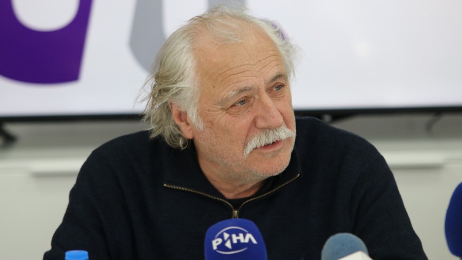 NAJLEPŠA PESMA SVIH VREMENA NASTALA JE NA RATIŠTU: Iza stihova "Čekaj me" krije se neverovatna LJUBAVNA PRIČA