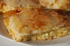 Recept za tradicionalnu gibanicu: Brz doručak ili večera (VIDEO)