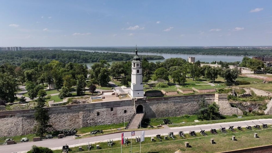 SAHAT KULA SAČUVANA U IZVORNOM OBLIKU: Javni sat, svedok vremena, nikada nije izgubio na značaju
