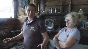 Na večeru kod Šućra čeka se i do deset dana: Bivši mornar usred Srbije napravio pravi morski raj, umesto pečenja kod njega se spremaju hobotnice i lignje