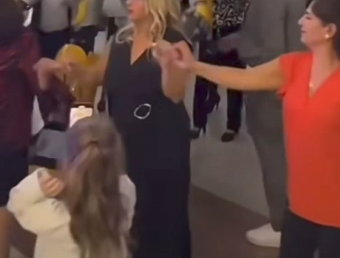 Snimak sa srpske svadbe je NAJVEĆI ŠOK IKAD! Prizor iza žene u crnoj haljini SKAMENIO JE CELU NACIJU: Srbi prvo ZANEMELI, PA PRASNULI U SMEH