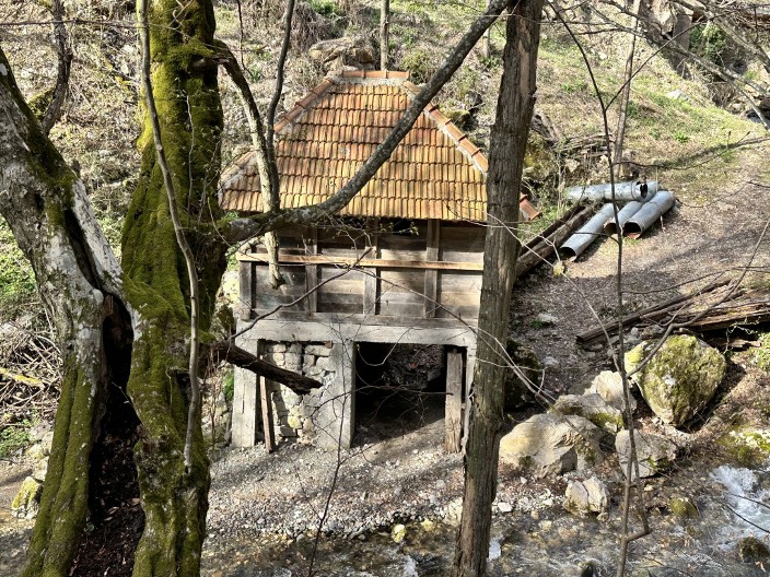 ZABORAVLJENE VODENICE SRBIJE – Kako su nekadašnji mlinovi oblikovali život sela i zašto ih danas gotovo nema?