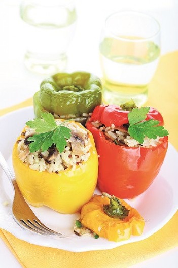 Probajte recept za posne punjene paprike sa orasima: Mnogo bolje od običnih, gosti će tražiti da im sipate još