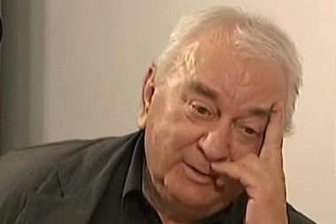 OSTAO BEZ DINARA, SEO SAM MEĐU DECU DA NE ZAPLAČEM I UKLJUČIM TV: Čujem kako 100.000 duša peva moje reči i kažem sebi...