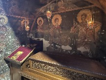 Velika svetinja u koju dolaze i pravoslavci i muslimani: Priljubljen uz surovu liticu manastir Crna Reka u čitavom svetu poznat je po svojim isceliteljskim čudima, nestvarne slike sa tromeđe