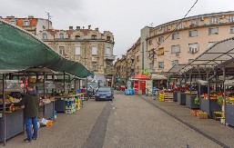 Bajlonijeva pijaca – gde miris sveže pečenog leba budi Beograd svako jutro