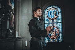 U OVA 3 SLUČAJA SVEŠTENIK NE SLUŽI OPELO POKOJNIKU: Postoji pravilo zašto je tako, a evo kako stoje stvari sa kremiranjem