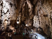 BISER PRIRODE KOD IVANJICE SKRIVEN U STENAMA SLUŽIO JE KAO SPAS SRBIMA OD TURAKA: Zavirite u Hadži Prodanovu pećinu!