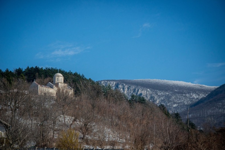 Zaboravljeni srednjovekovni grad Ždrelo kod Petrovca na Mlavi: Tvrđava među stenama