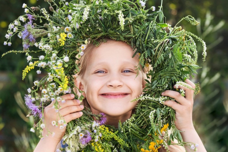 "Ljiljkovanje" na Petrovdanske poklade: zaboravljeni dečji običaj iz sela kod Valjeva