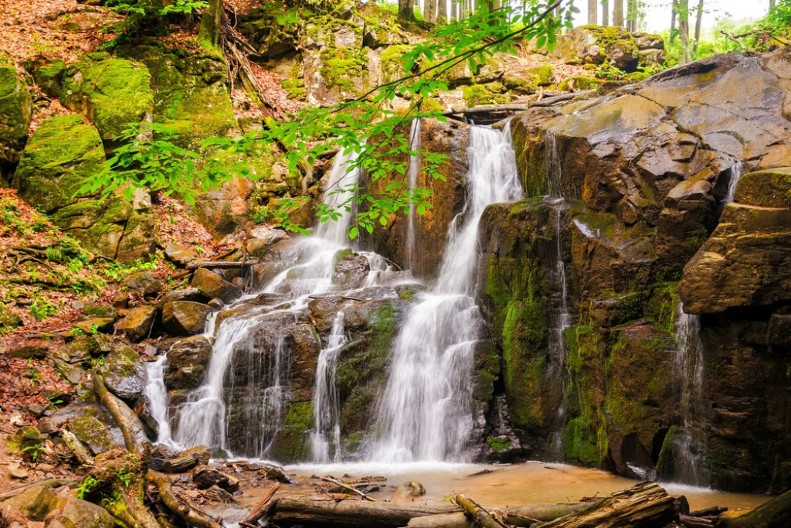 Vodopad Skakalo kod Kosjerića: Spektakularna prirodna lepota sakrivena bez putokaza