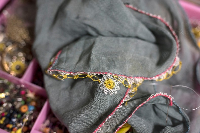 Vezeni molitvenik: Kako su žene u Pčinji “pisale” svoje molitve iglom umesto perom