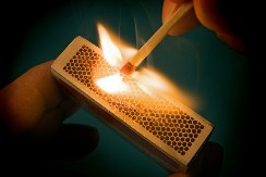 Krv u vatri: Tajni običaj “prelivanja vatre” kojim su Srbi štitili dom od uroka