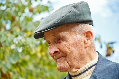 "KADA PRODAŠ STAN, TADA ĆU DOĆI" Otac razočaran u decu