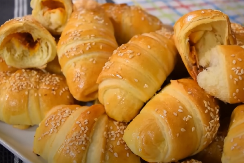 Stare domaćice znaju najbolju caku za pamučne kiflice sa sirom: Brzo se prave, a ukus savršen - recept za desetku