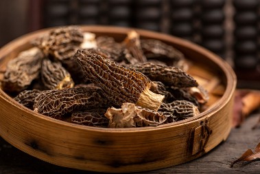 Ova gljiva je "šumski džekpot": U Srbiji vredi čak i preko 100 evra po kilogramu