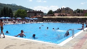 Priboj spreman za letnje vrućine: Počinje sezona na gradskim bazenima i u odmaralištu u Sutomoru, besplatno letovanje za najbolje đake i socijalno ugrožene
