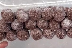 SLAVA NE MOŽE DA PROĐE BEZ RUM KUGLICA: Starinski kolač - naše bake ih prave po istom receptu vekovima unazad