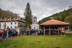 Manastir Tumane i jesenja čuda: Misterija hajduka, prokletstvo i vera koja leči