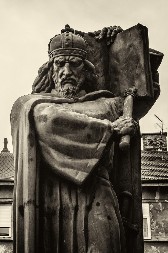 GDE SE KRILA RIZNICA CARA DUŠANA I ZAŠTO NIKO NE SME DA UĐE U PEĆINU VLAŠKOG MAGA: Zlatno blago Srbije!