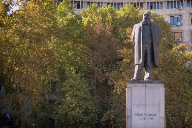 POSLEDNJI VLADAR IZ SENKE: Priča o Nikoli Pašiću – čoveku koji je hapsio sopstvene sinove i vladao Srbijom 50 godina