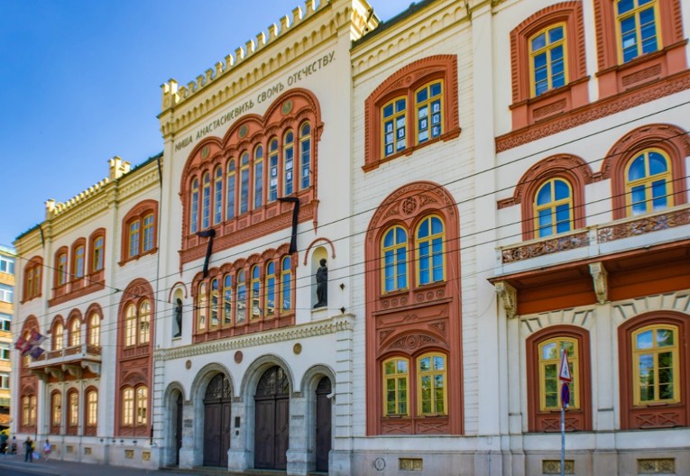 KUĆA KOJA NEMA TEMELJ: Tajna Kapetan-Mišinog zdanja – zašto je najbogatiji Srbin gradio dvor za Karаđorđeviće i kome ga je na kraju poklonio