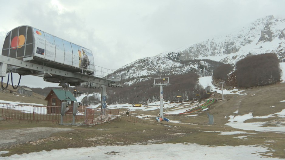 Neće više gledati u nebo i moliti se da padne sneg: Durmitor dobija sistem za veštačko osnežavanje - staza na Savinom kuku biće spremna za skijaše