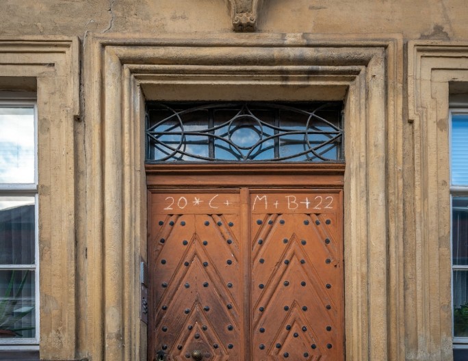 Urezano u prag: Zašto su Srbi nekada svoje ime urezivali na kući