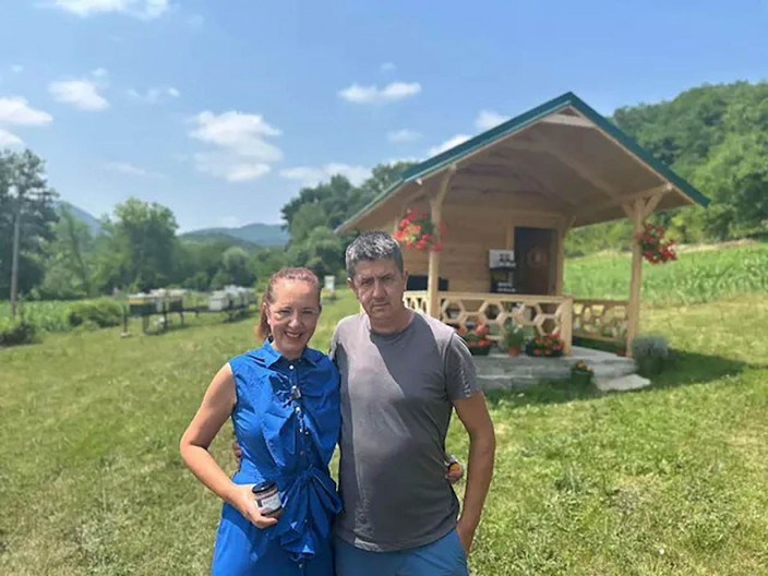 Danijela i Nikola podno planine napravili mali raj: Kod njih po lek dolaze ljudi iz svih krajeva Srbije
