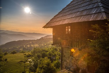 Kako su Srbi prepoznavali „zimski prag“: Običaji uoči Mitrovdana