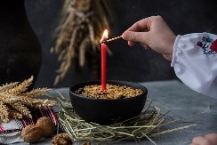 Kako su se u novembru palile prve „domaće zvezde“: Ognjište, kandilo i lampa pre struje