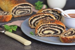 Makovnjača na vojvođanski način: Najlepša domaća štrudla s makom ostaje sveža 3 dana, a pravi se očas posla