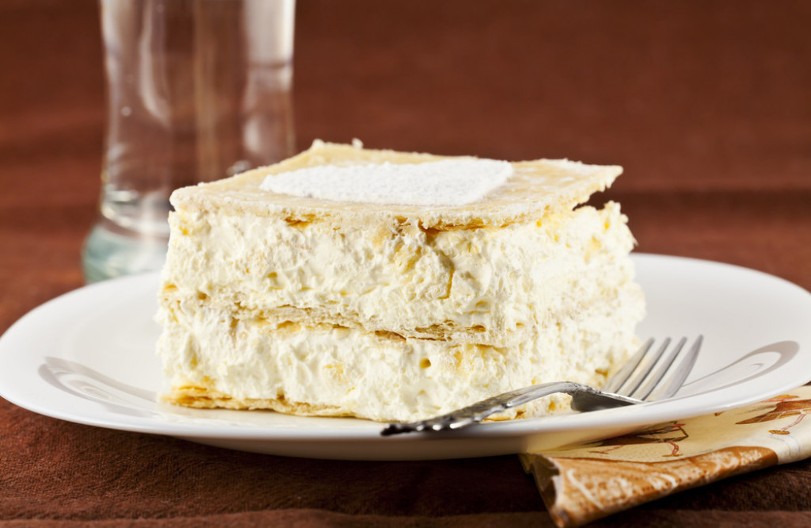 Kao iz poslastičarnice: Krempita za koju će vam svi tražiti recept, tajna je u ukusnom filu, topi se u ustima