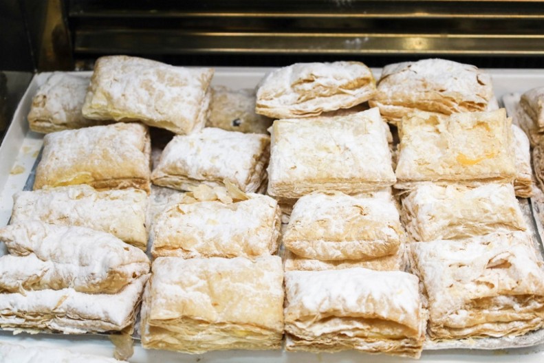 Ovaj trik mora da zna svaka domaćica: Lisnato testo će vam biti kao iz najboljih pekara, za ovo vam treba 2 minuta
