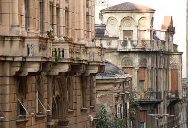 TAJNA ZGRADA KOЈA NEMA PROZORE: Zašto su Jevreji u Beogradu gradili dvorišta bez otvora i šta se krilo iza zidova Dorćola