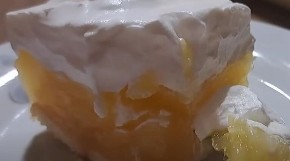 KOLAČ SA JABUKAMA KOJI JE GOTOV ZA SAMO 20 MINUTA: Bez brašna, jaja i mleka - najbolja poslastica za hladne dane