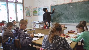 Roditelji, stigle pare: Počela isplata novca za udžbenika užičkim đacima od I do IV razreda