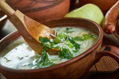 Kako se sprema varivo od koprive: zdravo jelo naših baka